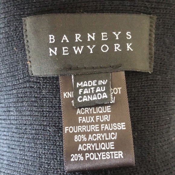 Barneys New York Elegant FAUX FUR Neck Warmer W/2 Slits To Adjust Neck Comfort - Picture 3 of 3